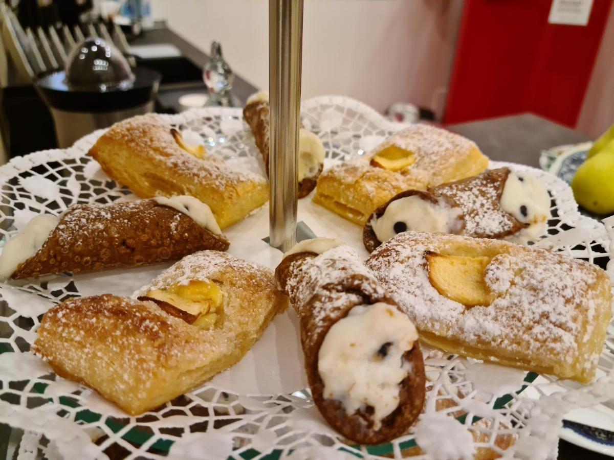 Mama Tita Rooms And Breakfast Palermo Luaran gambar